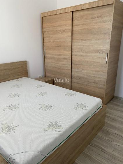 Închiriez apartament 2 camere  - 4