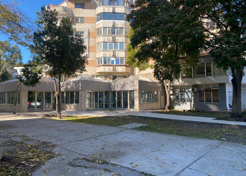 Spatiu comercial de inchiriat pe Bulevardul Tomis 153, Constanta