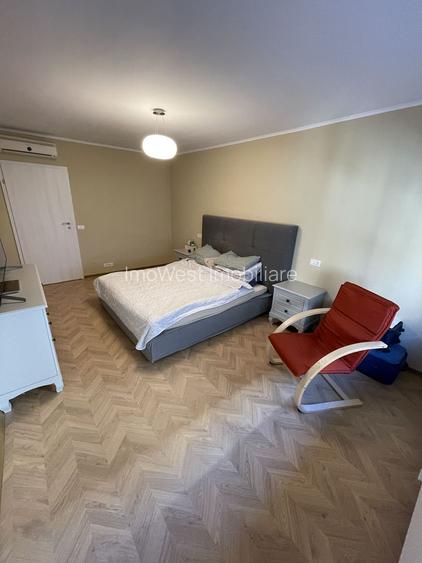 Piața Sf. Gheorghe | Decomandat | Renovat | Centrală proprie | Boxă 16 mp - 7