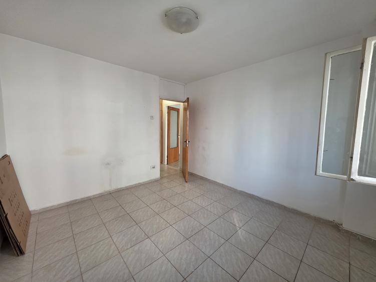 3 camere Bvd Chisinau | Bloc 1986 | anvelopat | Comision 0