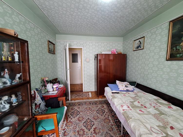 Apartament cu 2 camere-bloc izolat termic si supravegheat video-Torontalului