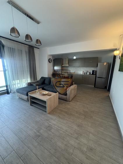 De închiriat – apartament 2 camere, vedere frontală la lac