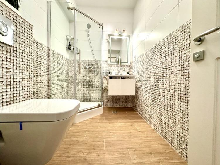 Apartament de Lux, 140 mp, cu Gradina Privata, Baneasa