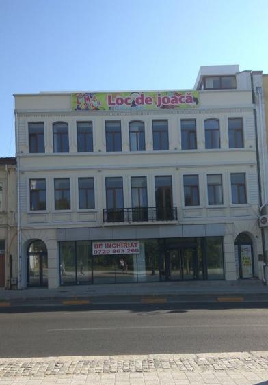 Spatiu comercial et 1 si 2 - 350mp /nivel ultracentral