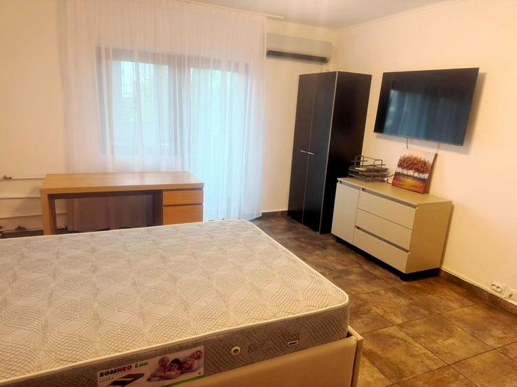 Inchiriere Garsonieră Decomandată | 13 Septembrie – Panduri