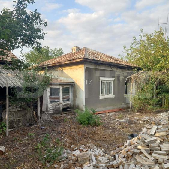 CASĂ DE RENOVAT PE TEREN DE 910 MP – ORBEASCA DE SUS - 5