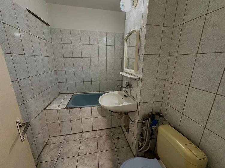 Apartament 3 camere Velenta