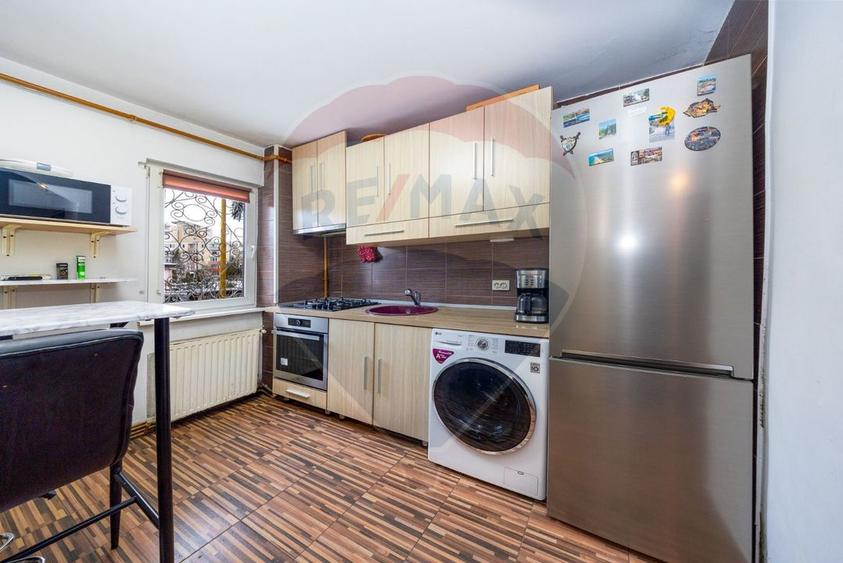 Apartament cu 2 camere, mobilat, utilat - de vânzare în zona Astra