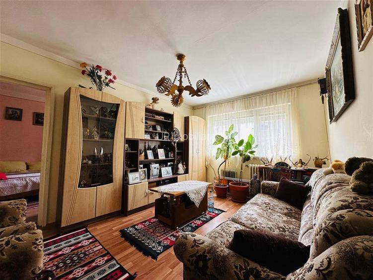 APARTAMENT 2 CAMERE | ETAJ 3 | ZONA CALEA ARADULUI | ALEEA CALINULUI - 5