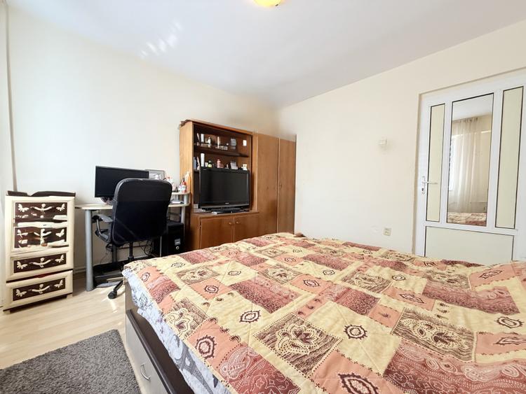 Apartament de vânzare cu 3 camere in Tomis Nord