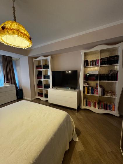 Apartament 4 camere//bloc boutique//parcare//mobilat complet