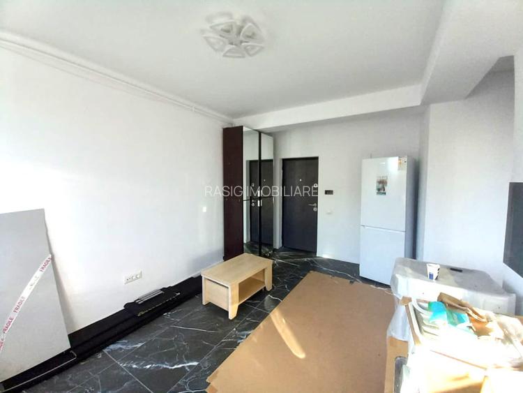Pret redus ! Apartament tip studio , parter inalt , bloc nou , liber - 17