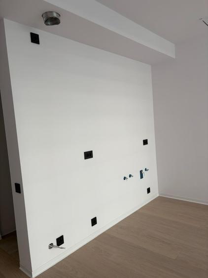 Studio premium, One Lake Club, vedere curet interioară, complex exclusivist