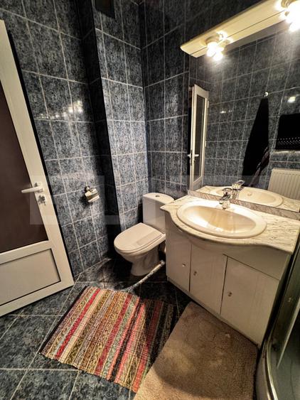 Apartament 3 camere, 86 mp, decomandat, zona Blocuri.