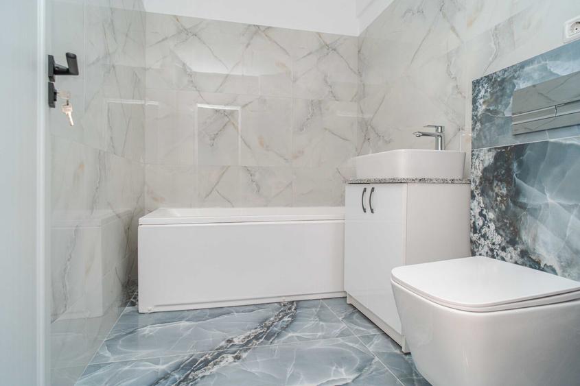 APARTAMENT CU 3 CAMERE, 2 BAI - 100 MP, NICOLINA, BLOC NOU