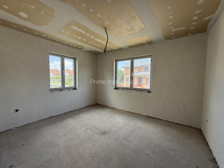 Casa semifinisata de vanzare | Cartier Recea | 604 mp teren| 104 mp utili. - 4