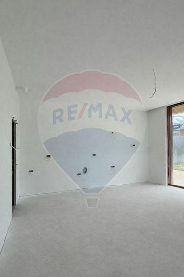 Vila smart personalizabilă cu rooftop și piscină privată – arhitectură