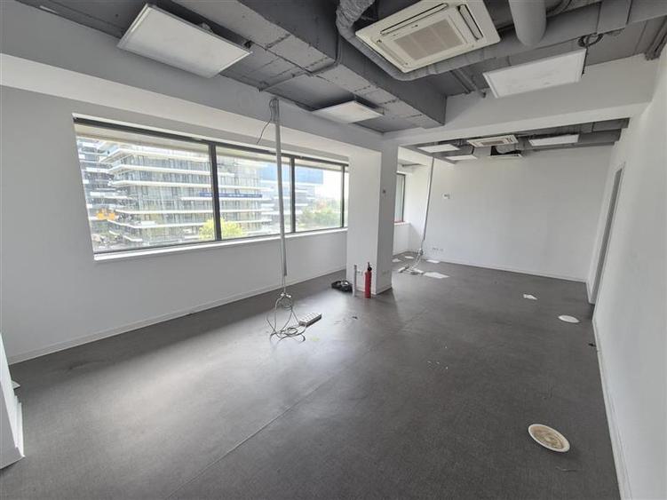 Zone 313 spatii de birouri
