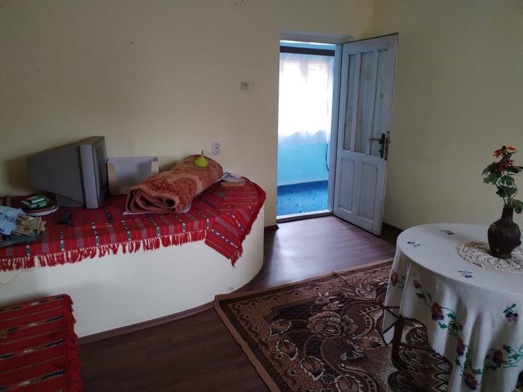 Casa cu teren -  central Segarcea