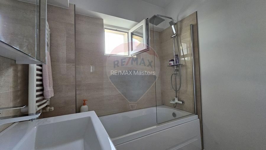 Apartament cu 3 camere decomandat de vânzare Burdujeni, Suceava - 15