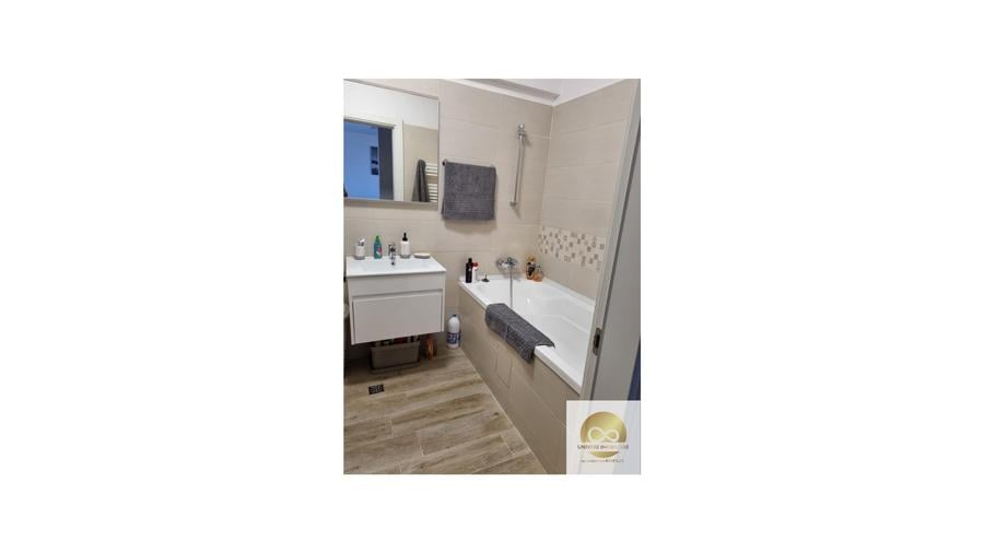OFERTA, vand apartament 2 camere, super lux, bloc nou, langa metrou, parcare!
