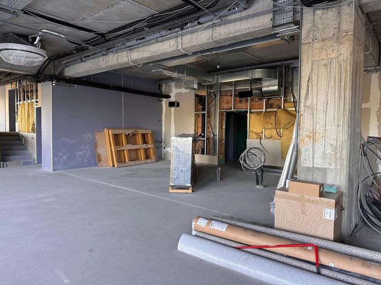 | SPATIU COMERCIAL | Sector 1 | 225 mp | COMPLEX REZIDENTIAL