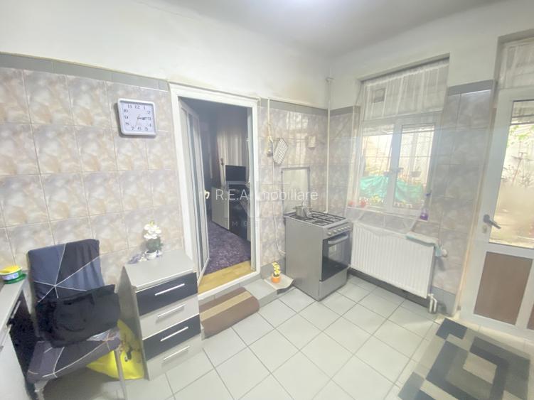 Casa- 4 camere- Centrala proprie-Sector 5-Teren 185,97 mp- COMISION 0% - 15