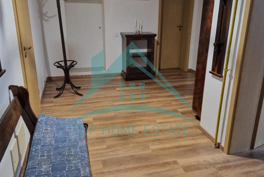 De inchiriat apartament cu 4 camere, Zona str. Eroilor!
