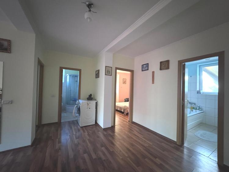 Tractorul, str. Aluminiului, casa de inchiriat, 5 camere, mansarda, garaj