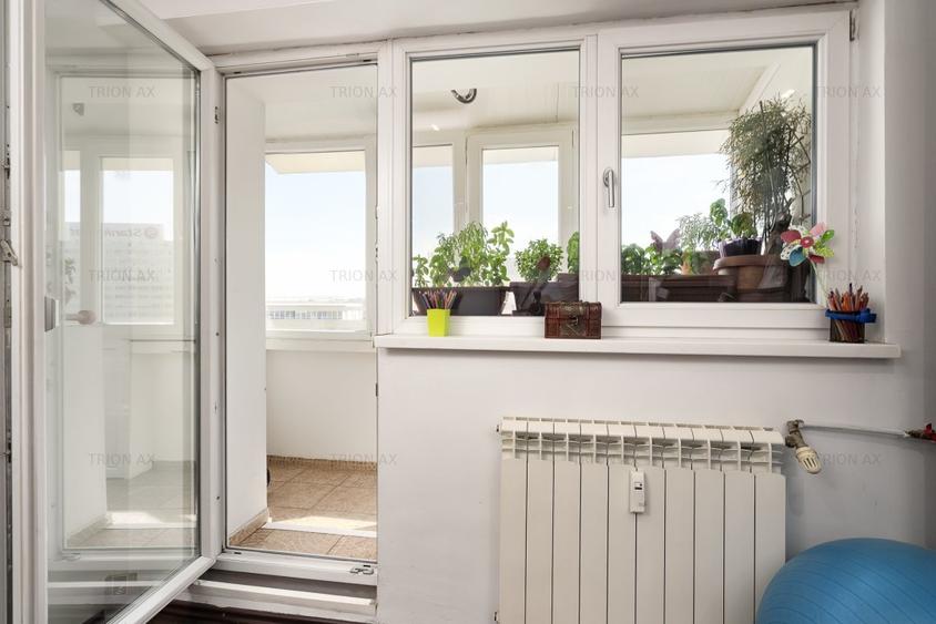 2 CAMERE DECOMANDAT, 57 MP, ROND OBOR, 1 MIN METROU, VEDERE PANORAMICĂ, RENOVAT