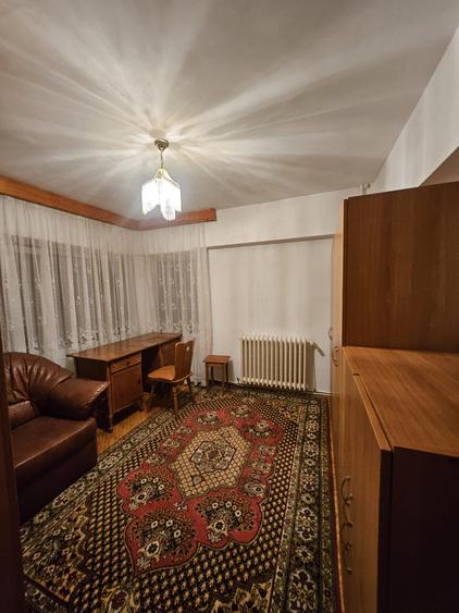 Apartament cu 4 camere de închiriat – ultracentral, Str. Alexandru Lăpușneanu