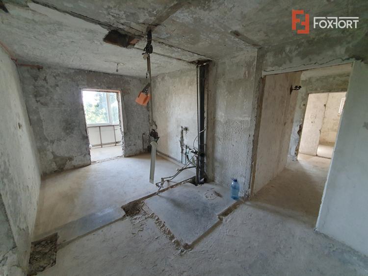 Apartament 3 camere decomandat, gata de renovat, Zona Freidorf