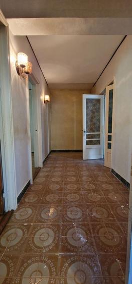 Tomis 2 apartament 3 camere decomandate, garaj si loc de parcare.