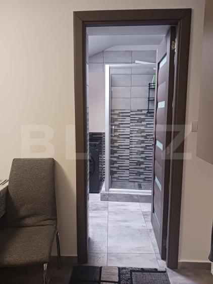 O locuință versatilă, cu două apartamente independente, Zona Fabric