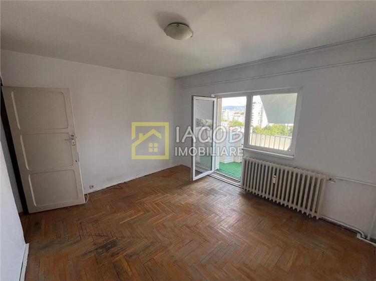 Apartament 3 camere decomandate, 73 mp, Narciselor 6, Bacau
