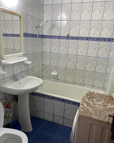 Apartament 2 camere, semidecomandat, 51 mp, balcon, ac, metrou aproape, 1 Mai