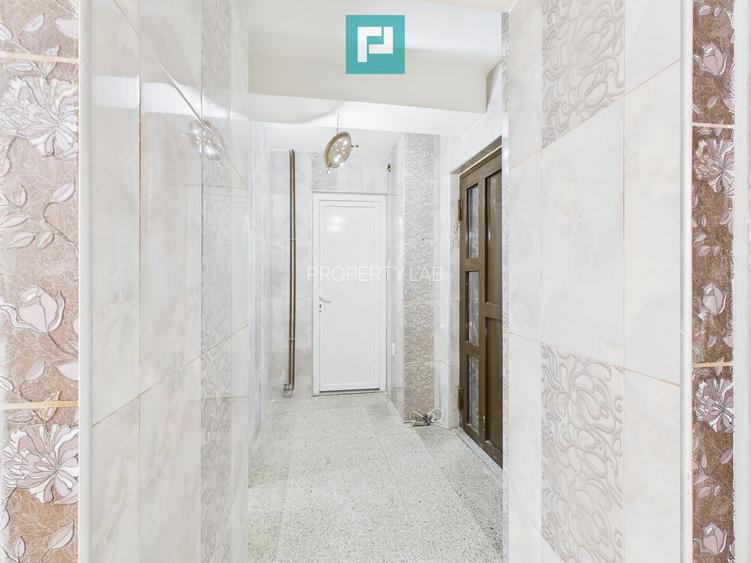 Apartament 4 camere, Bulevardul Revoluției - 8