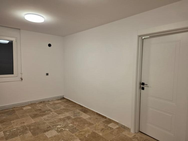 Apartament 2 camere LUX, recent renovat, parter, zonă verde, 2 parcuri