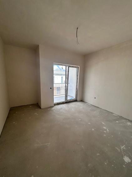 CASA TRIPLEX DE VÂNZARE ÎN FLOREȘTI - 11