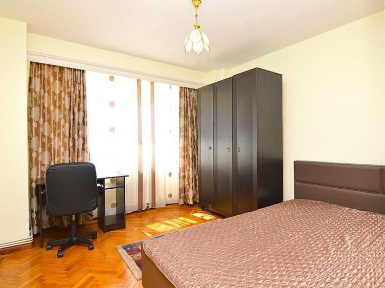 INCHIRIERE APARTAMENT 3 CAMERE B.DUL LIBERTATII – PALATUL PARLAMENTULUI