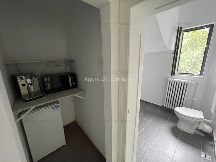 Birou Firma - Vila S+P+E - Str. Toamnei / Bd. Dacia - 8
