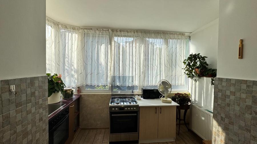 Apartament cu 3 camere de vânzare, str. Gheorghe Doja-AP1541