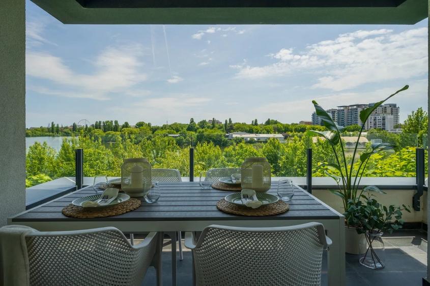 APARTAMENT CU 3 CAMERE - VEDERE LA LAC