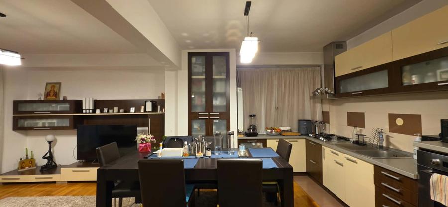 Apartament cu 3 camere de vânzare – Nufărul-AP1554