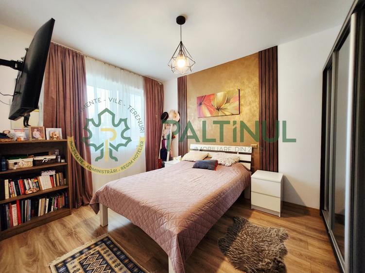 Apartament 3 camere Calea Surii Mici, Sibiu, curte 65 mp, 2 parcari