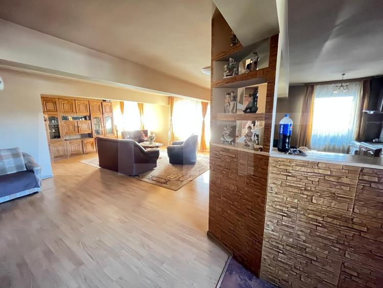Spatiu comercial/Casa de vanzare, 260 mp, zona Zamca