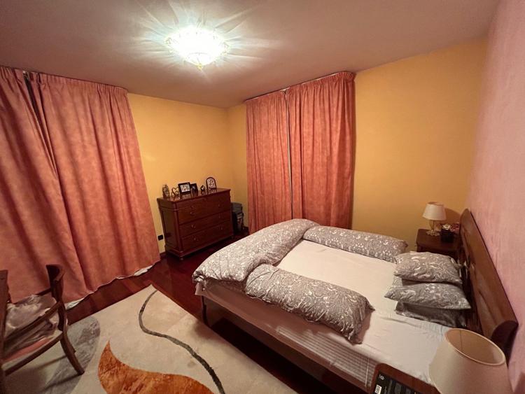 Casa individuala, 6 camere, 300 mp, 1100 mp teren, Prof Ioan Rus