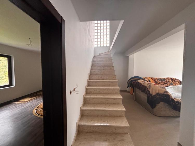 Casa Individuala, de vanzare, 360 mp, zona Piatra Fantanele