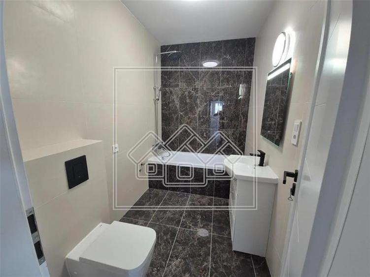 Ap. decomandat, 3 camere, logie 13,4 mp, bloc nou, lift