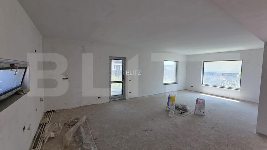 Casă parter de vânzare, 106 mp, teren 468 mp, zona Crevedia - 10